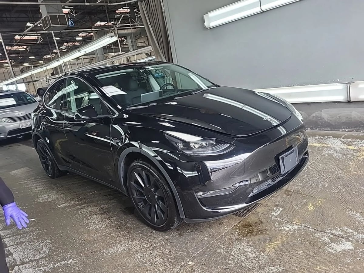 2022 Tesla Model Y Long Range photo 5