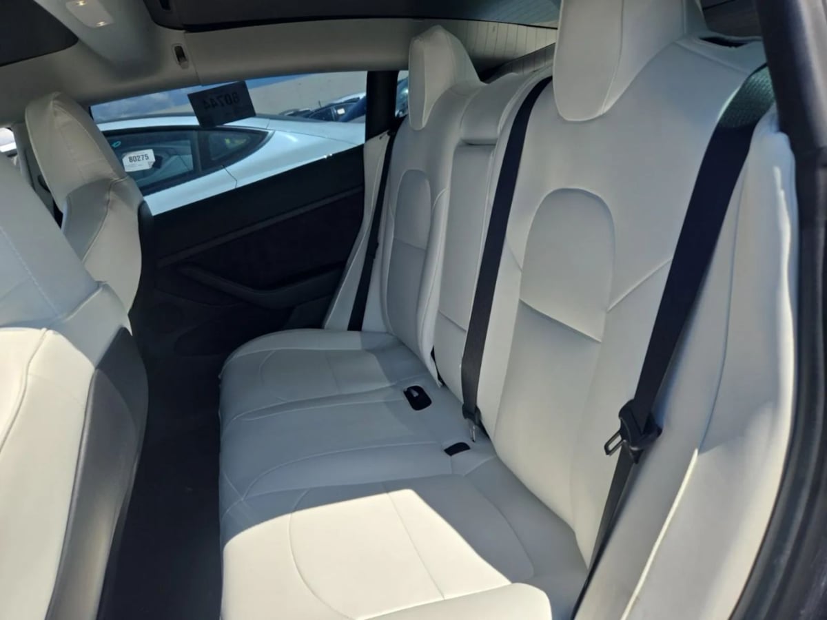 2022 Tesla Model 3 Long Range photo 4