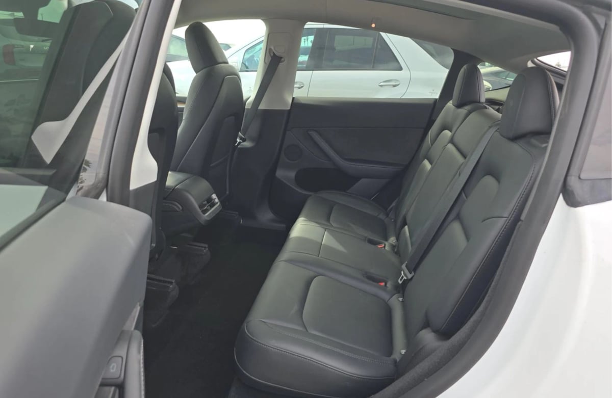 2023 Tesla Model Y Long Range photo 4
