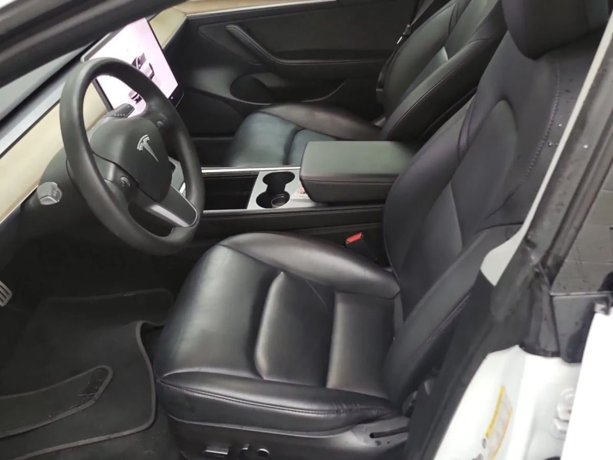 2022 Tesla Model 3 Performance photo 2