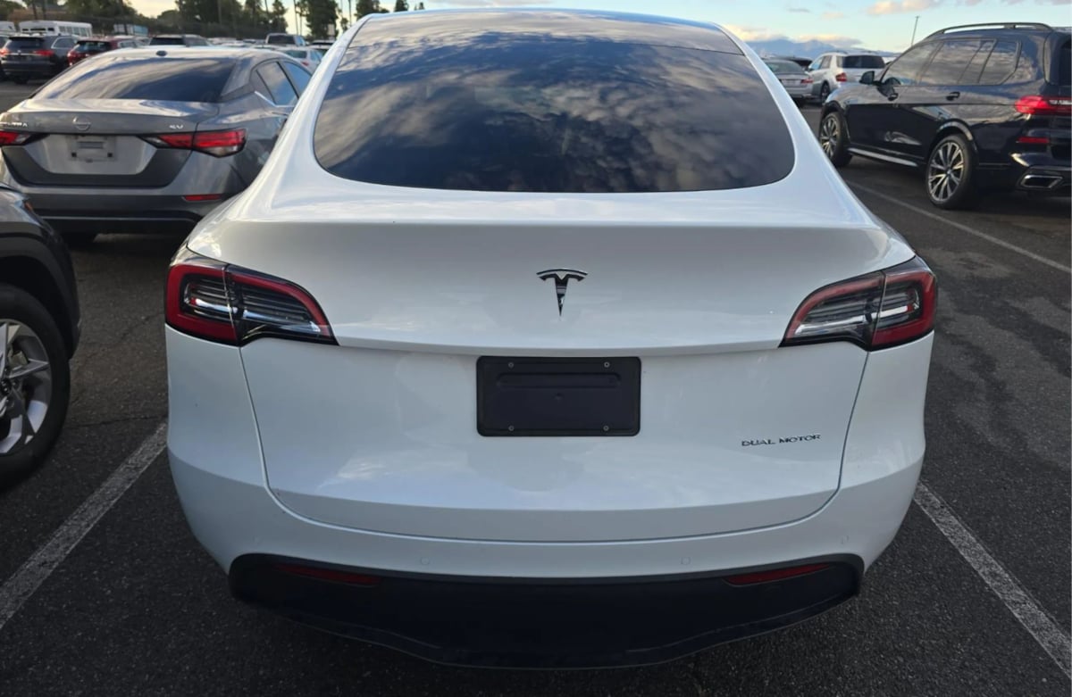 2022 Tesla Model Y Long Range photo 5