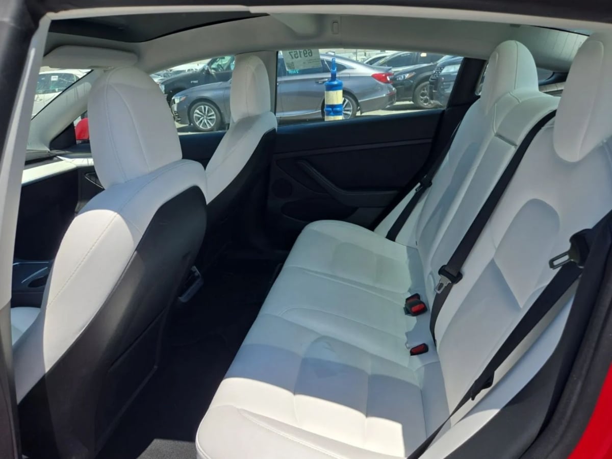 2022 Tesla Model 3 Performance photo 8
