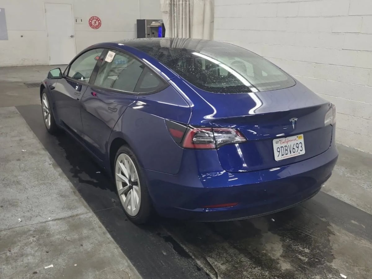 2022 Tesla Model 3 photo 2