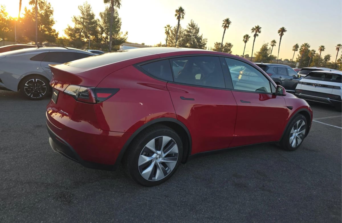 2022 Tesla Model Y Long Range photo 4