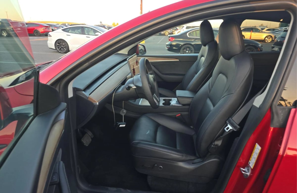 2022 Tesla Model Y Long Range photo 6