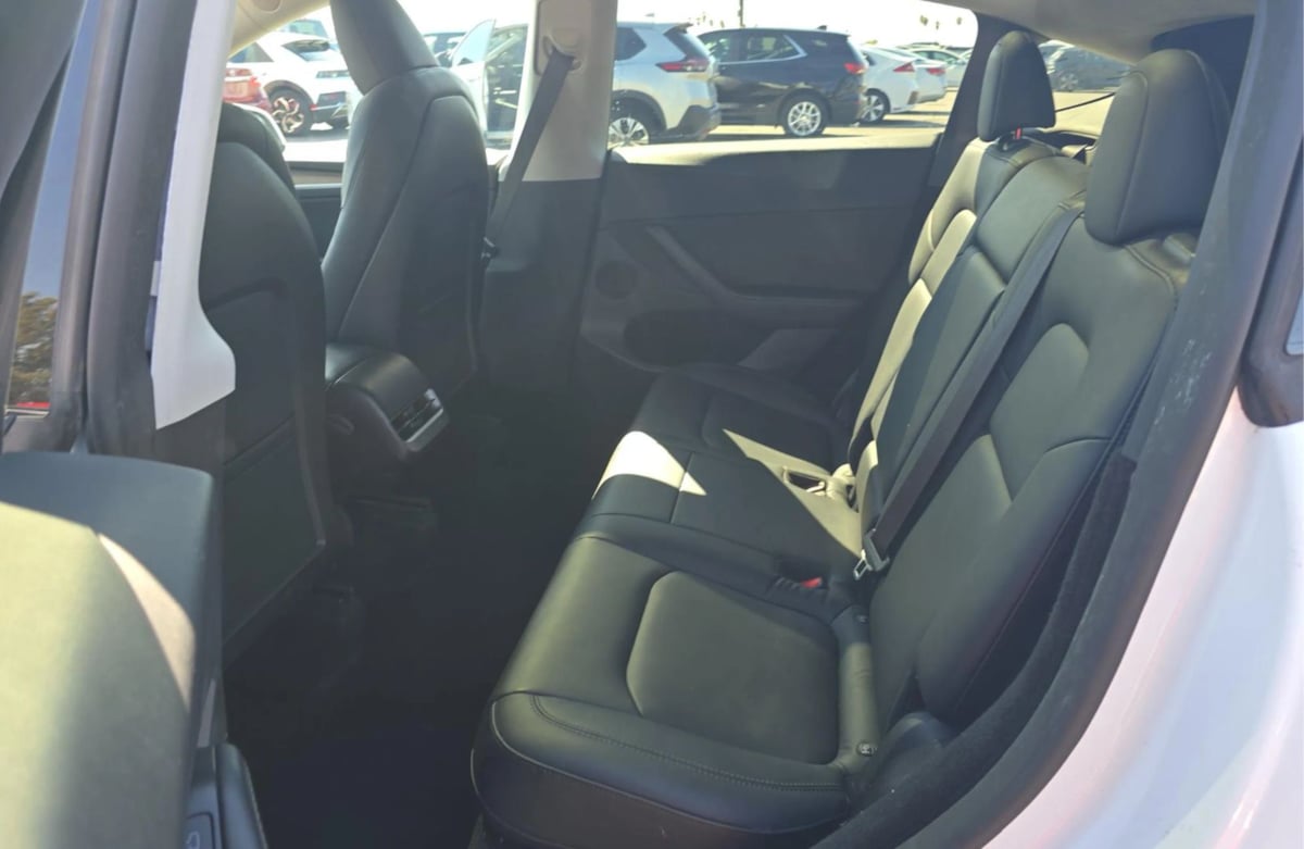 2023 Tesla Model Y Long Range photo 4