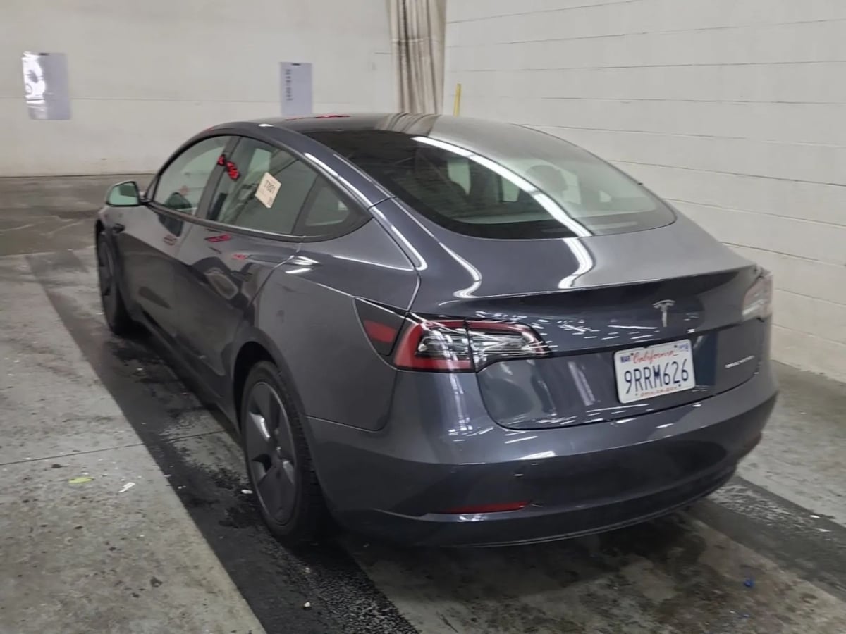 2022 Tesla Model 3 Long Range photo 4