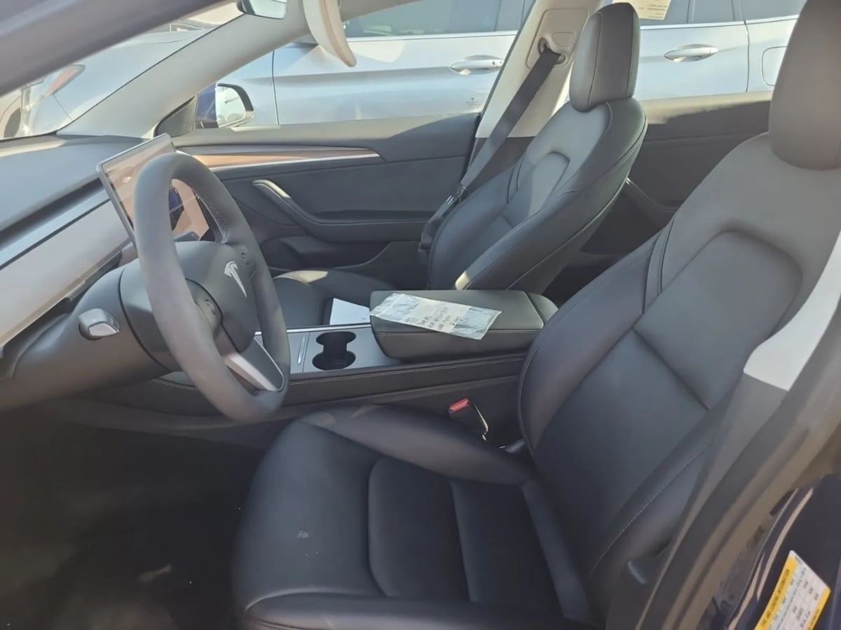 2022 Tesla Model 3 photo 2