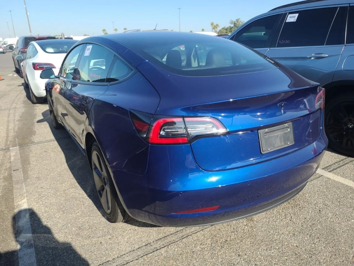 2022 Tesla Model 3 photo 5