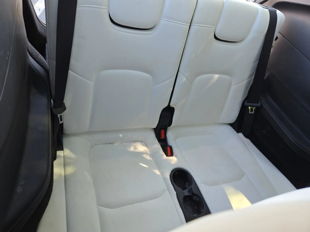 2022 Tesla Model Y Long Range photo 3