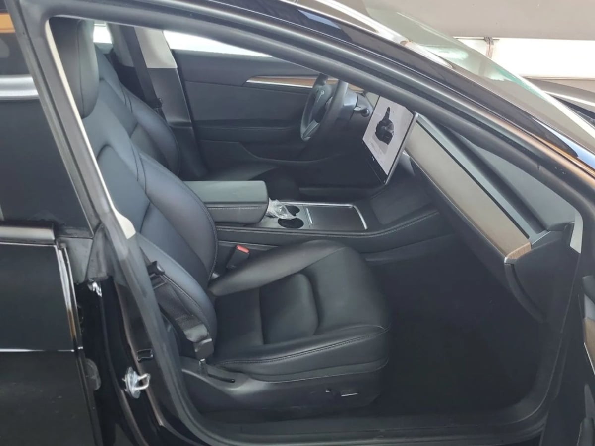 2022 Tesla Model 3 Long Range photo 2