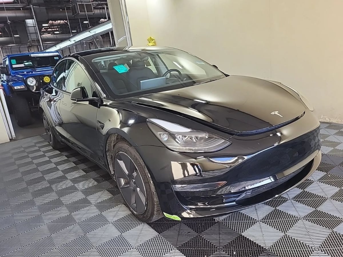 2023 Tesla Model 3 Long Range photo 6
