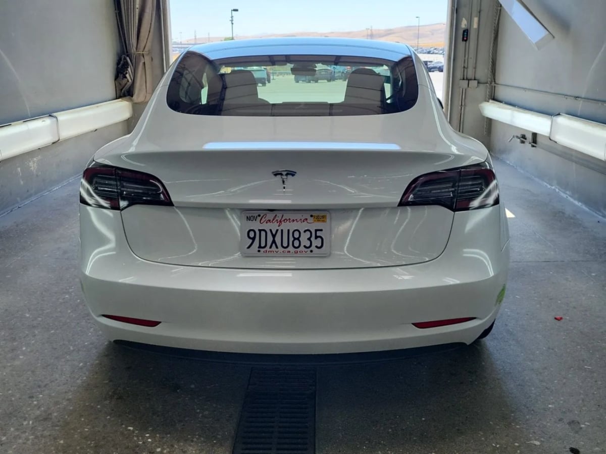 2023 Tesla Model 3 photo 5