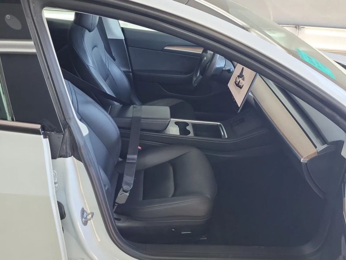 2023 Tesla Model 3 photo 8
