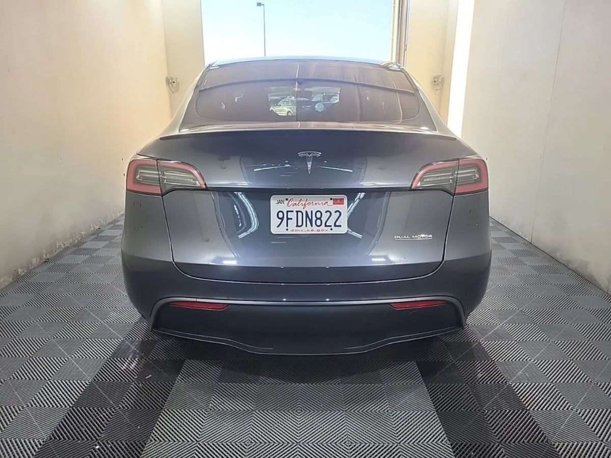 2023 Tesla Model Y Performance photo 6