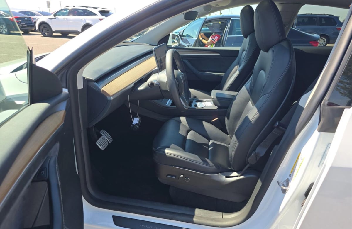 2022 Tesla Model Y Performance photo 3