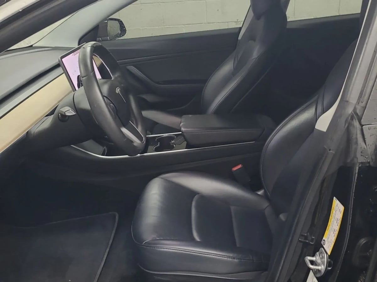 2020 Tesla Model 3 Performance photo 3