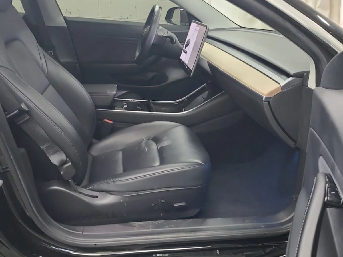 2020 Tesla Model 3 Performance photo 4