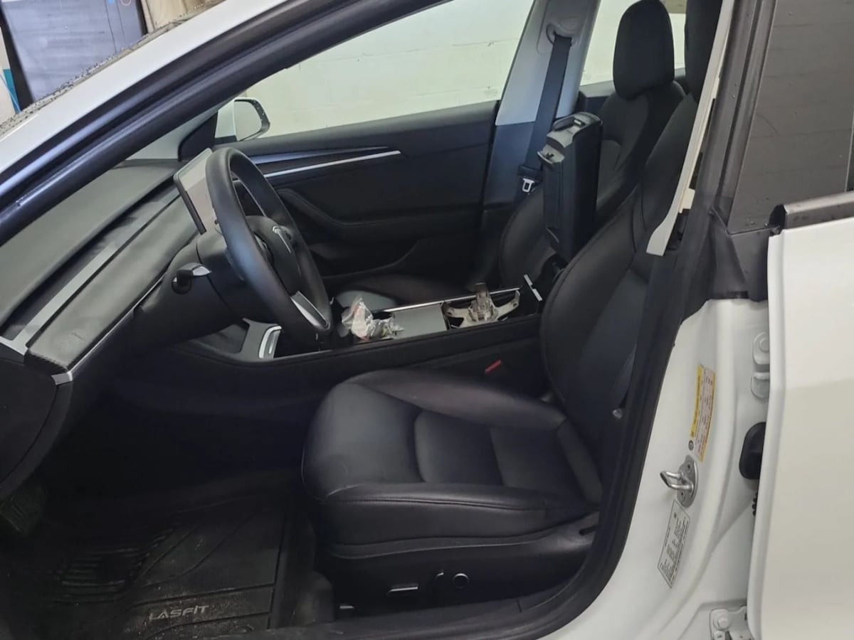 2022 Tesla Model 3 Long Range photo 2
