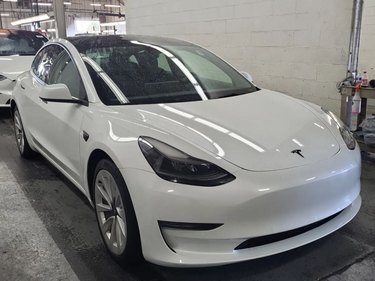 2022 Tesla Model 3 Long Range photo 4