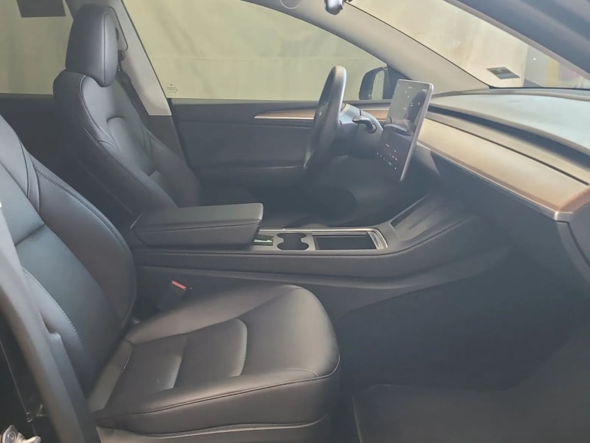2023 Tesla Model Y Performance photo 5