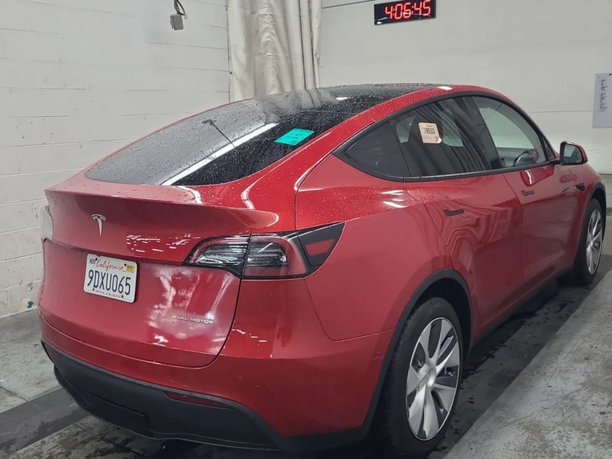 2023 Tesla Model Y Long Range photo 4