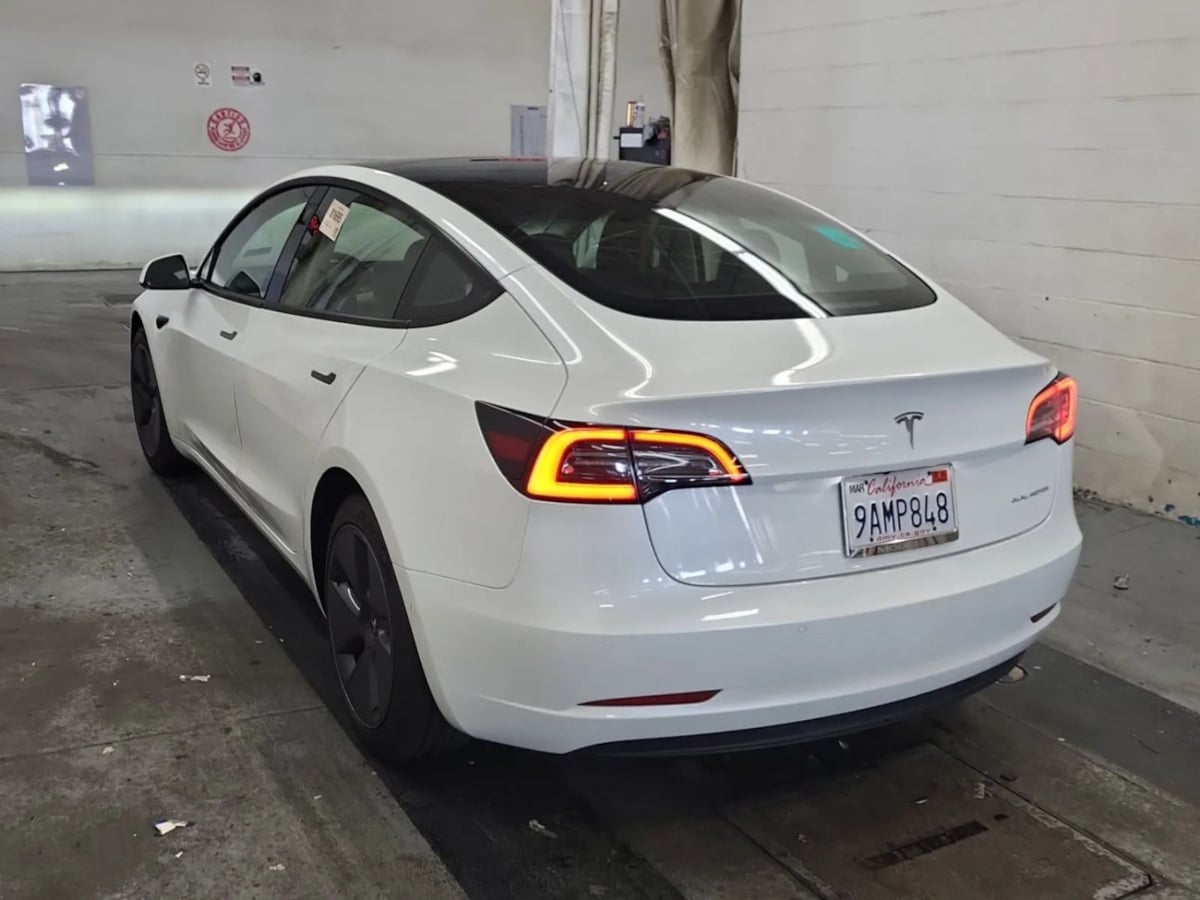 2022 Tesla Model 3 Long Range photo 2