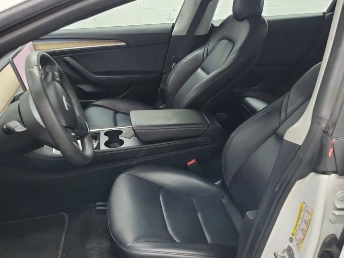 2022 Tesla Model 3 Long Range photo 4