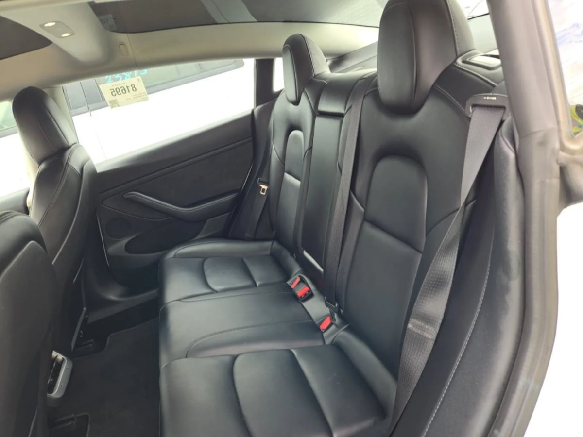 2022 Tesla Model 3 Long Range photo 6