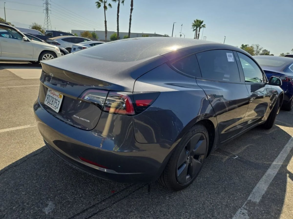 2023 Tesla Model 3 Long Range photo 3