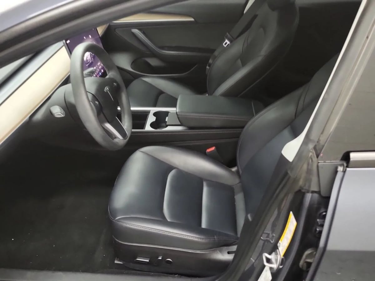 2023 Tesla Model 3 photo 6
