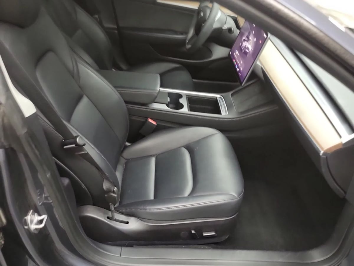 2023 Tesla Model 3 photo 7