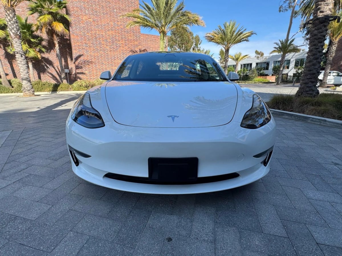 2023 Tesla Model 3 Long Range photo 2