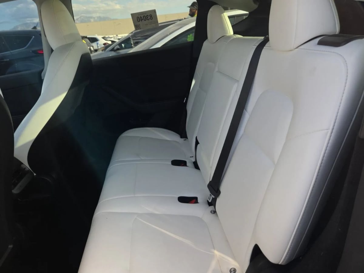 2023 Tesla Model Y Long Range photo 4