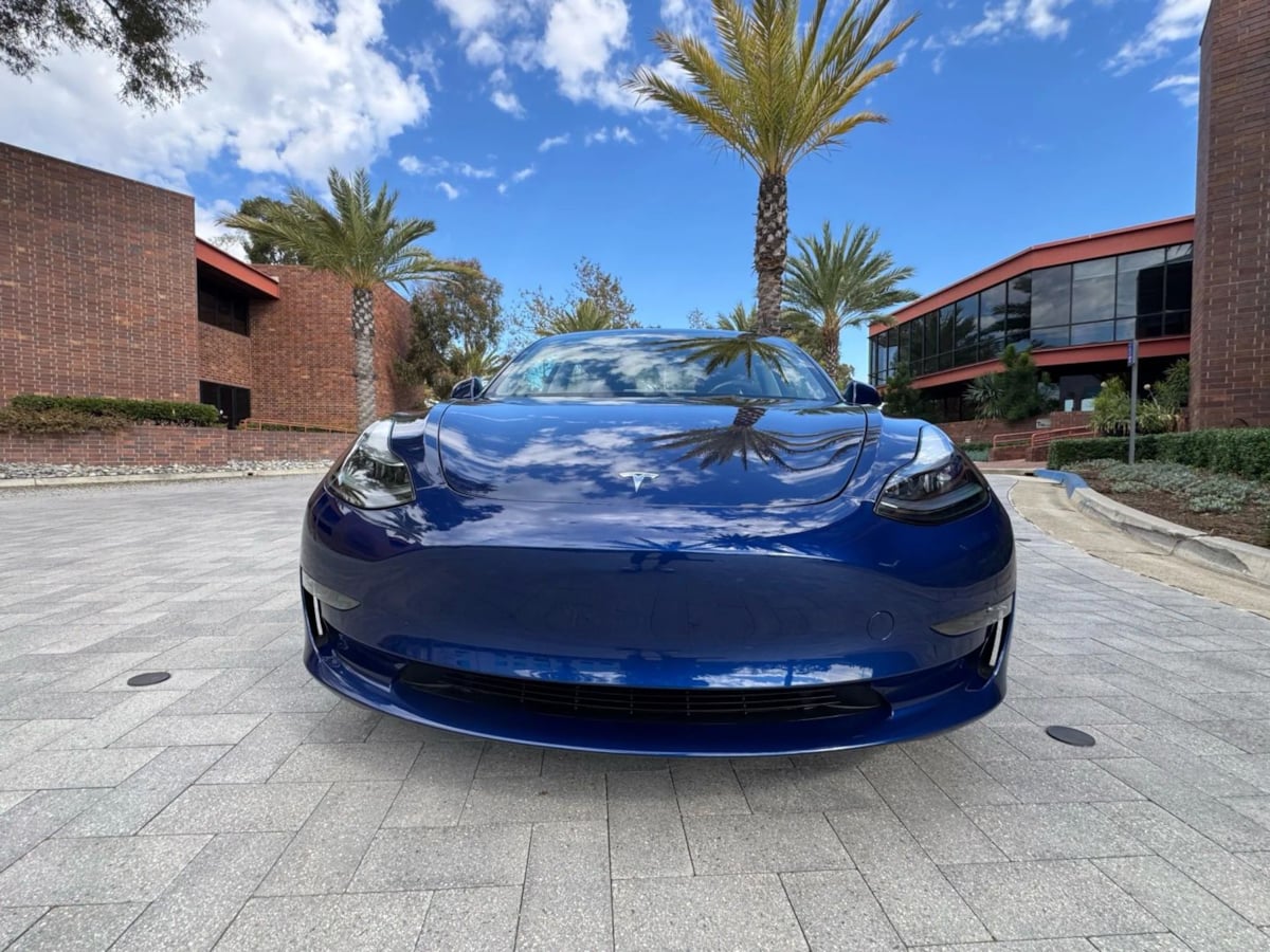2023 Tesla Model 3 Performance photo 2