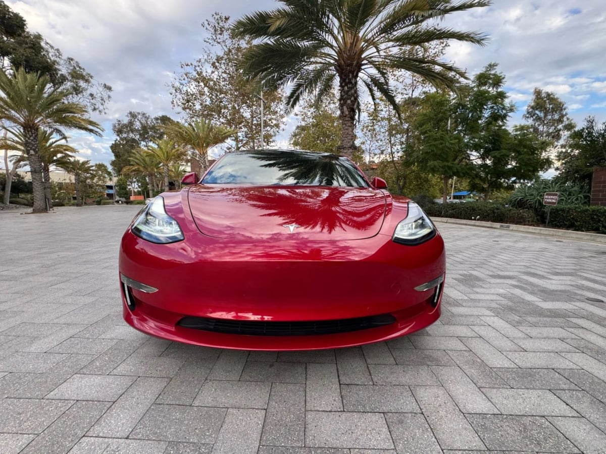 2022 Tesla Model 3 Long Range photo 2