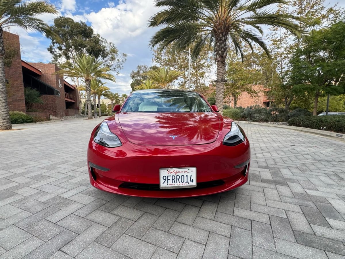 2021 Tesla Model 3 Long Range photo 2