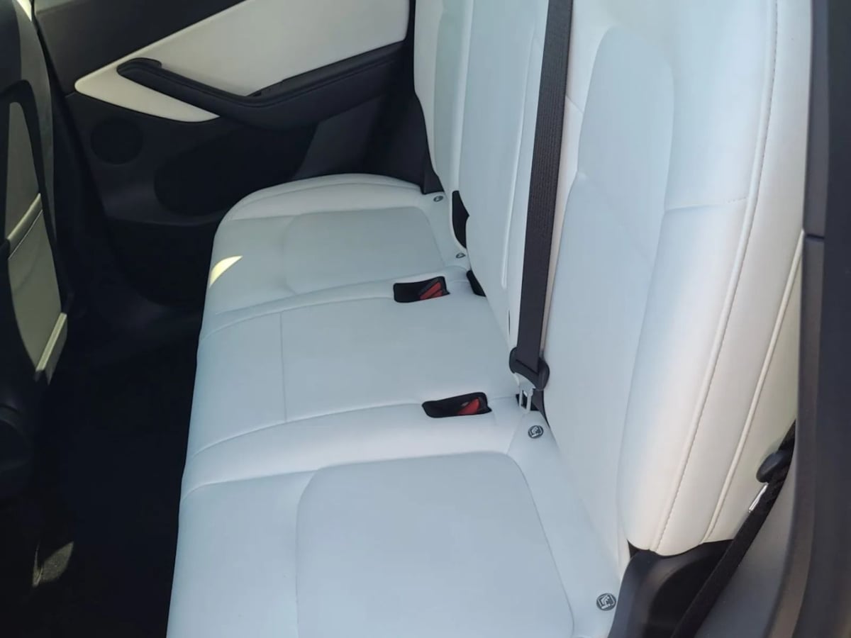2021 Tesla Model Y Long Range photo 3