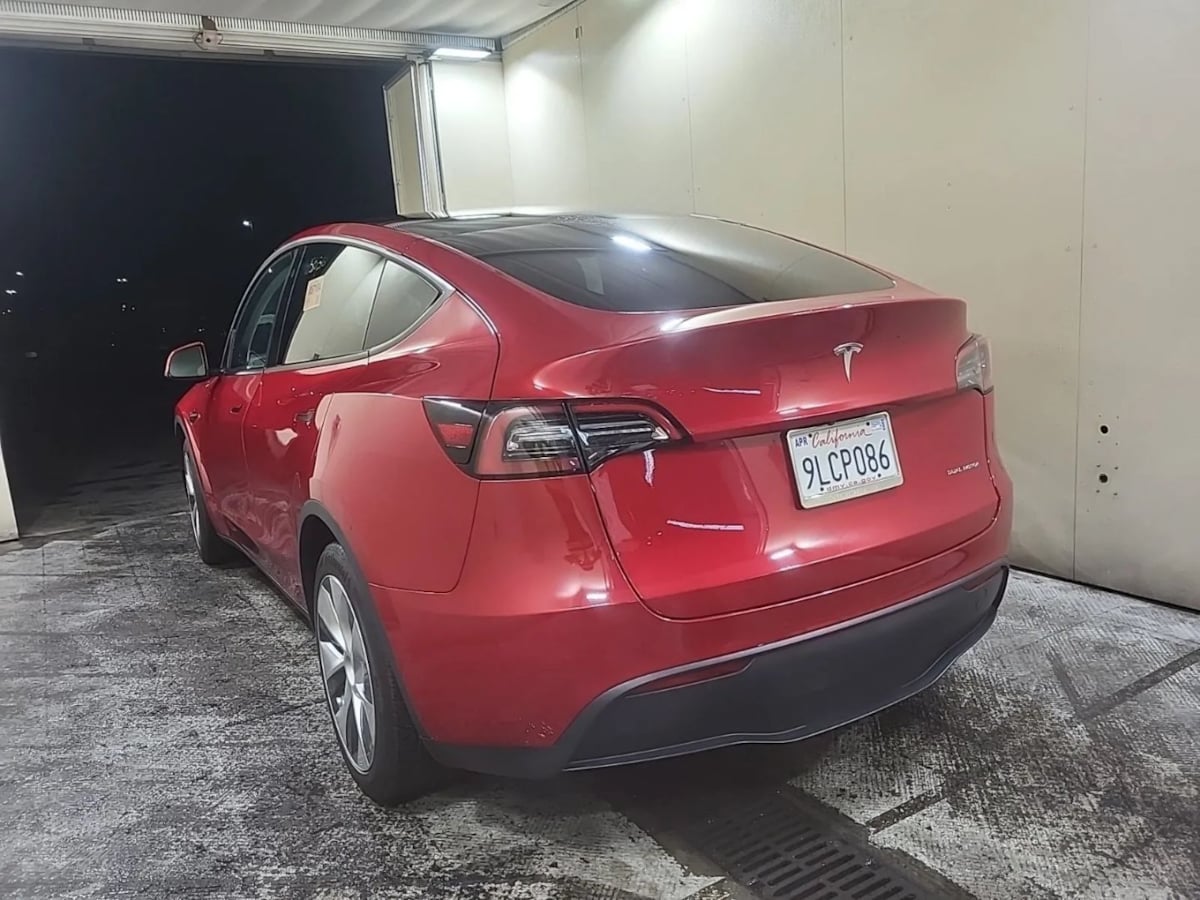 2021 Tesla Model Y Long Range photo 4