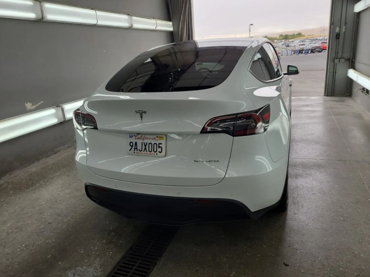 2021 Tesla Model Y Long Range photo 4