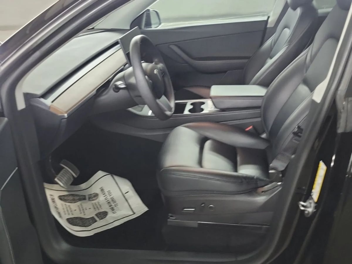 2022 Tesla Model Y Performance photo 2