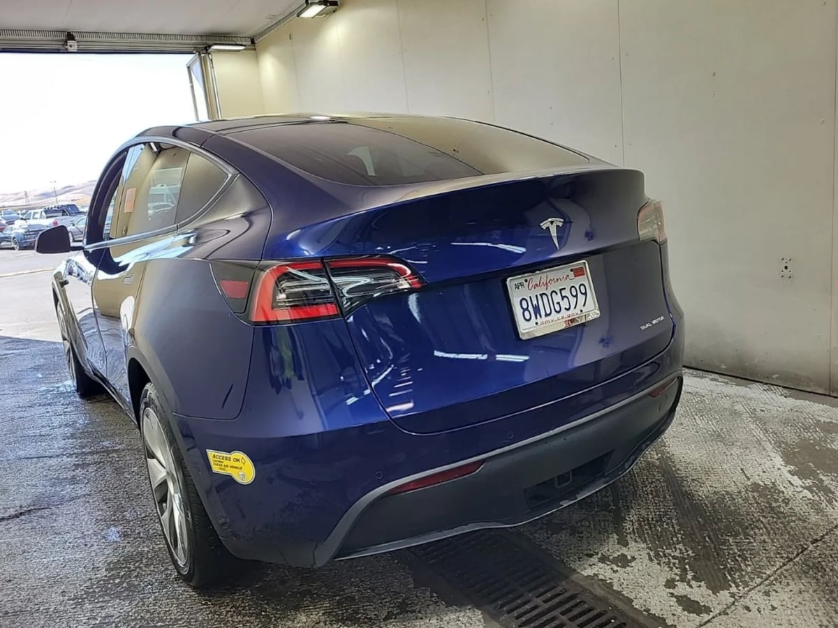 2021 Tesla Model Y Long Range photo 2