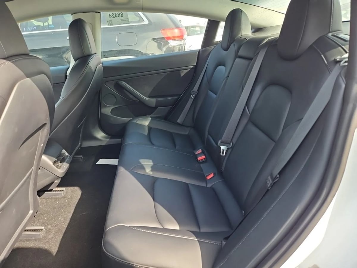 2022 Tesla Model 3 photo 3