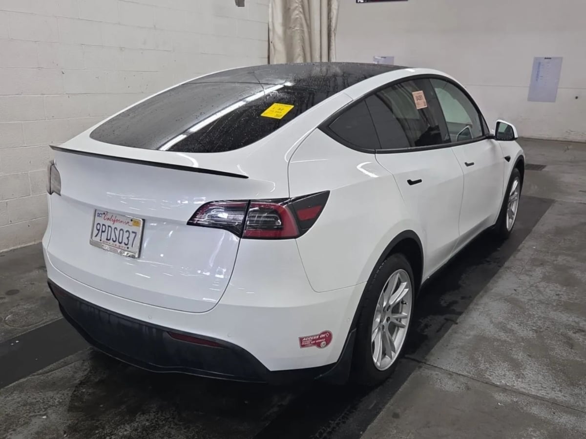 2020 Tesla Model Y Long Range photo 2