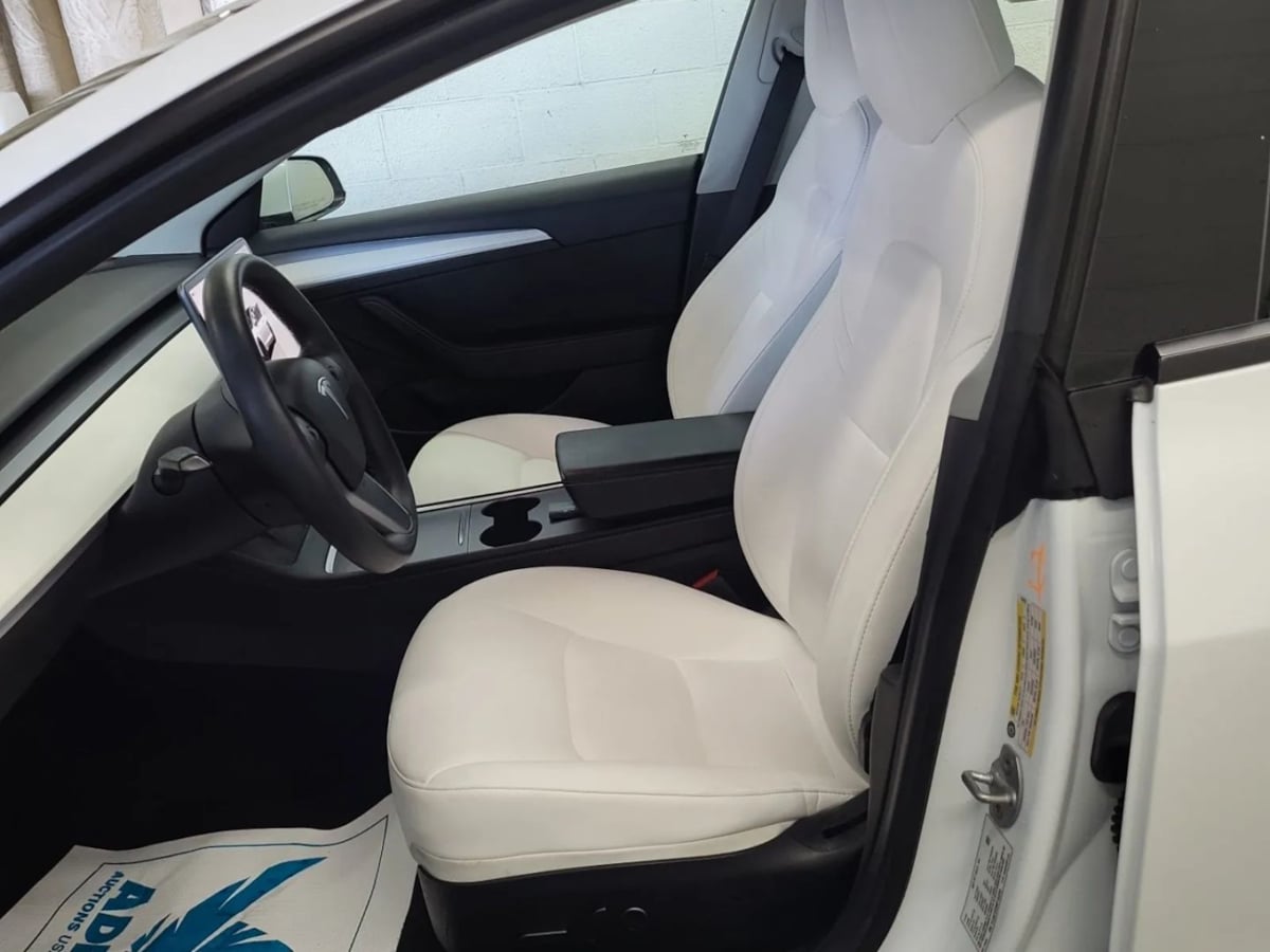 2022 Tesla Model 3 Performance photo 3