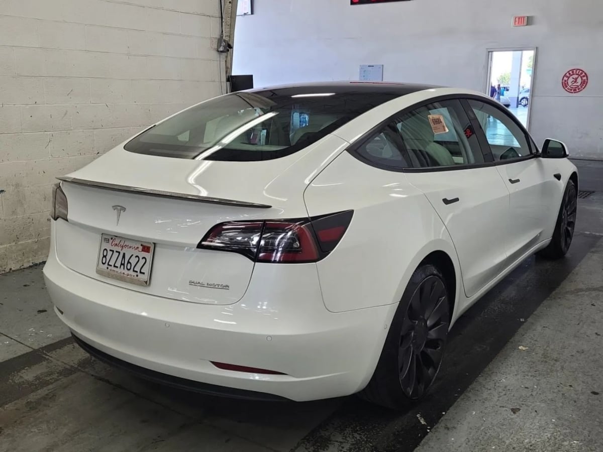 2022 Tesla Model 3 Performance photo 4