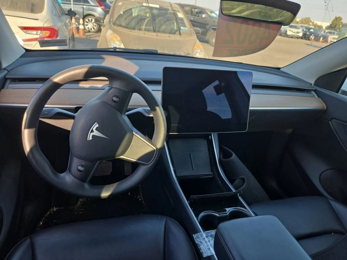 2021 Tesla Model Y Long Range photo 3