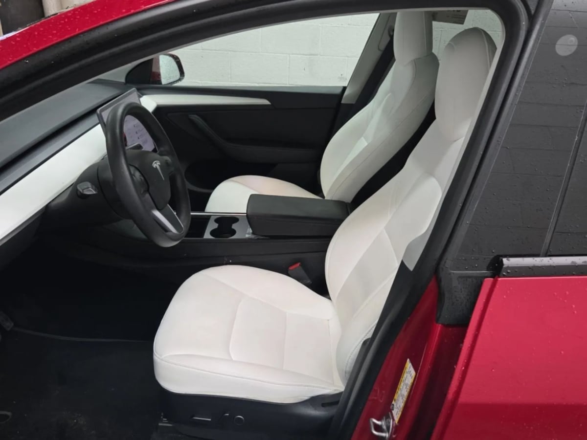 2023 Tesla Model Y Long Range photo 2