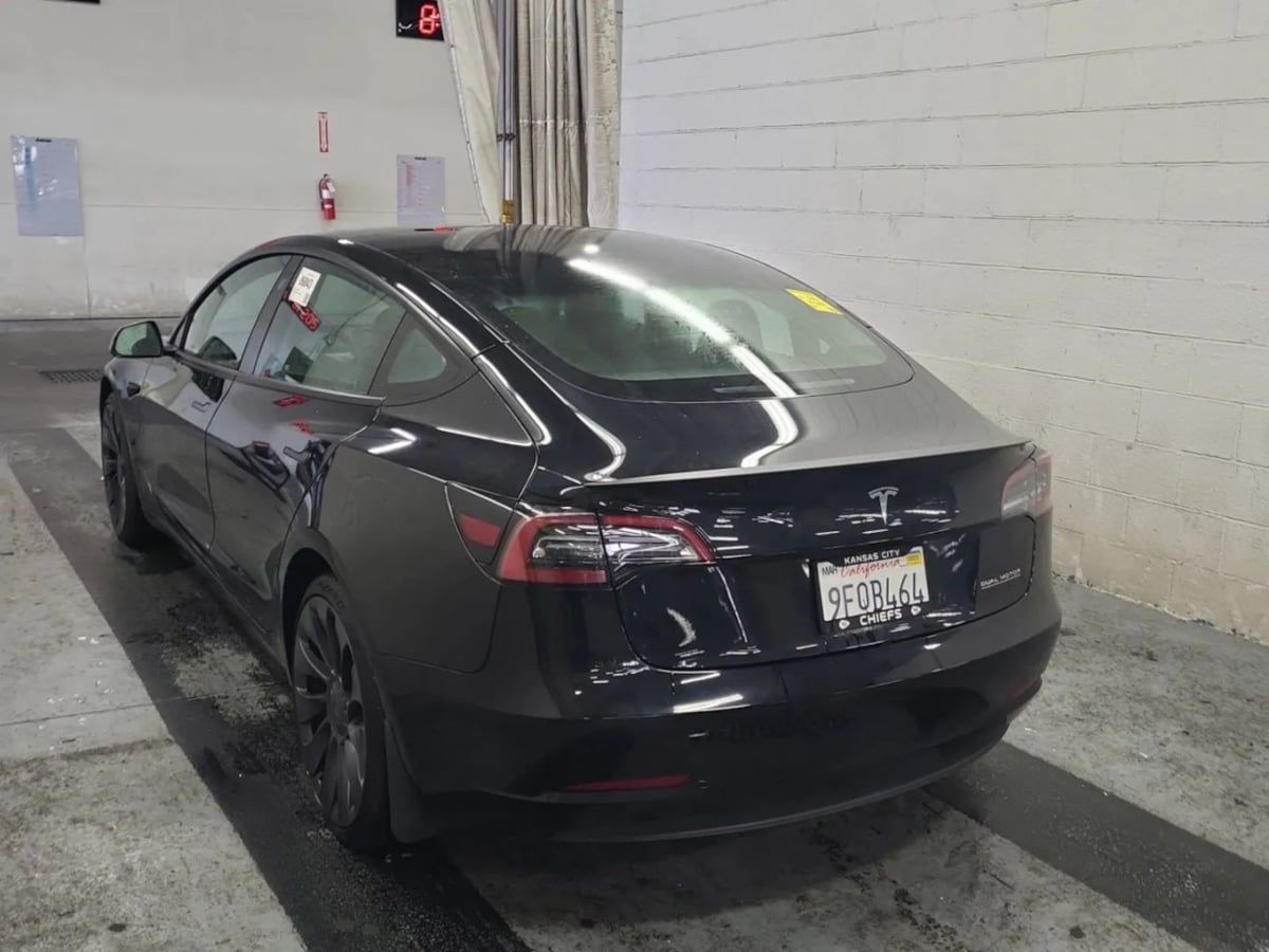 2023 Tesla Model 3 Performance photo 2