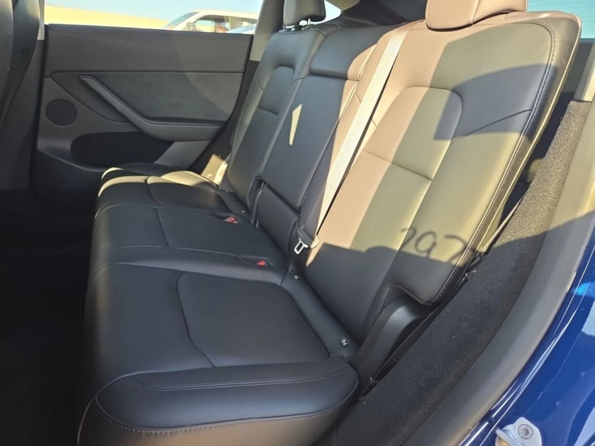 2023 Tesla Model Y Long Range photo 3